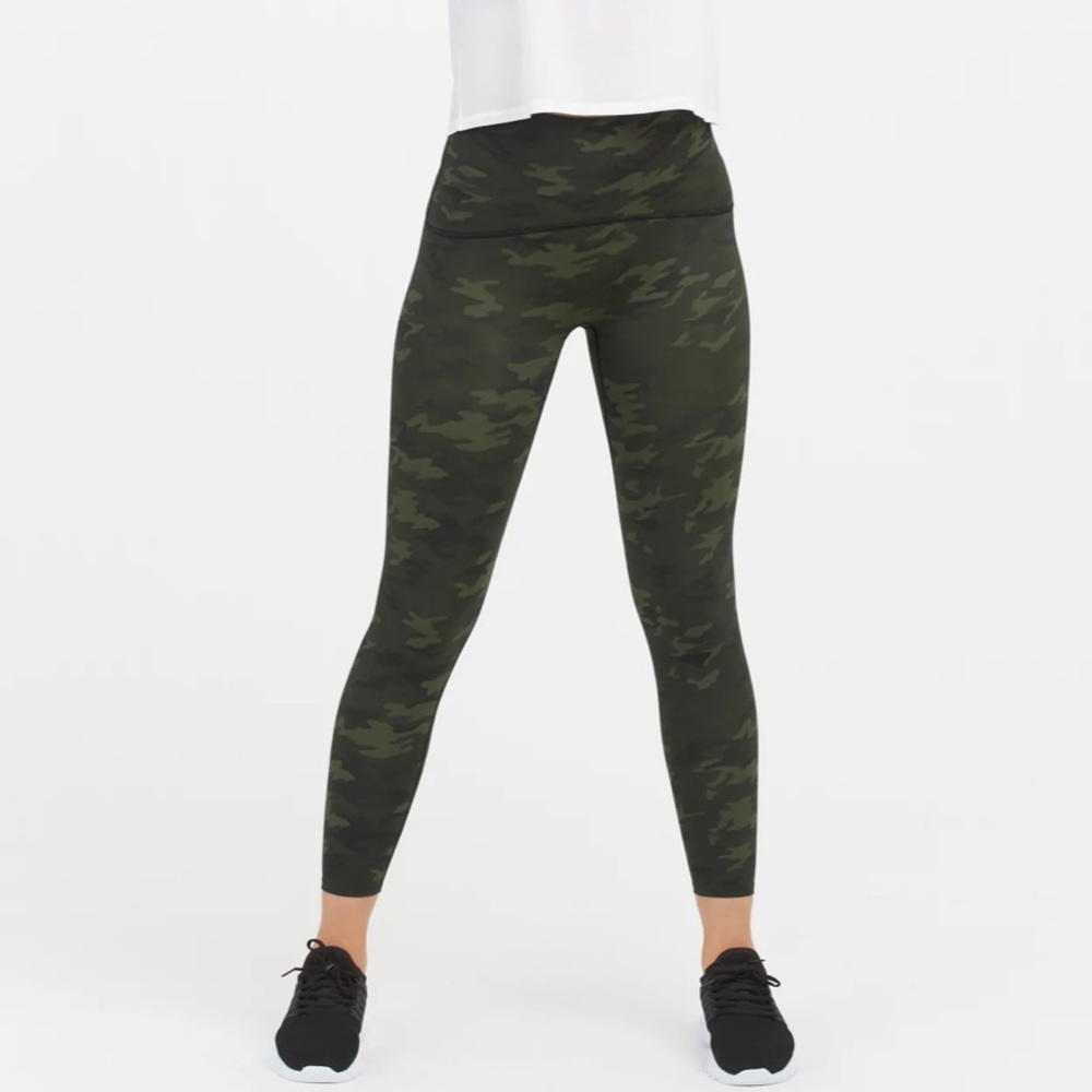 Spanx Booty Boost 7/8 leggings